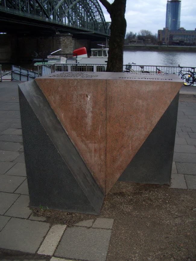 Copy of Cologne Homo Monument