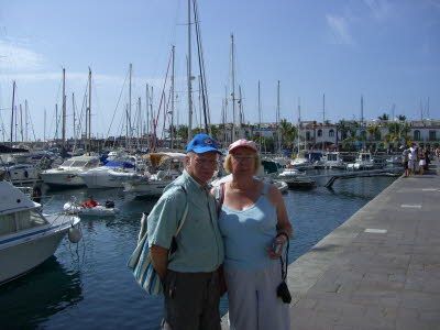 Parents in Puerto de Mogan