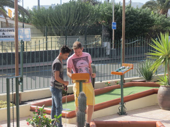 Yumbo Crazy Golf (8)